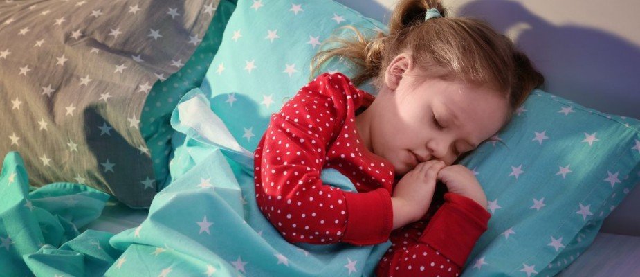 O que pode ser feito para melhorar a qualidade do sono infantil?