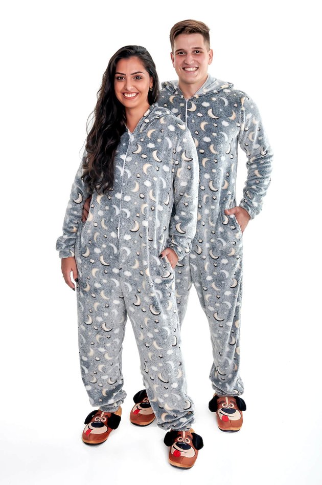 pijama casal macacao peluciado fleece estampa lua 2